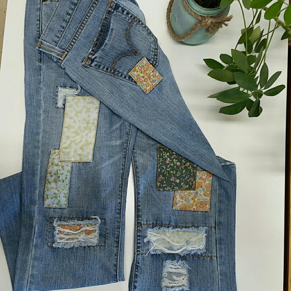 Levis Slouch Boot Cut Patchwork Jeans Style 513 - image 1